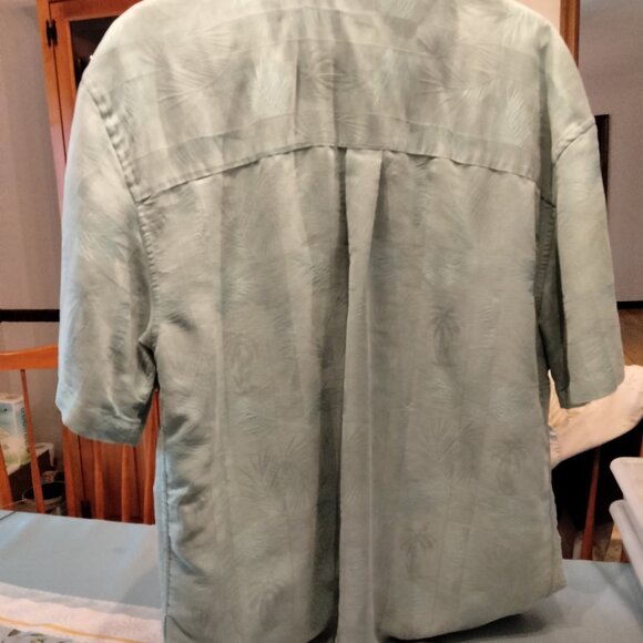 Men's XL Jos. A. Bank Green trees print short-sleeved shirt - Picture 4 of 4